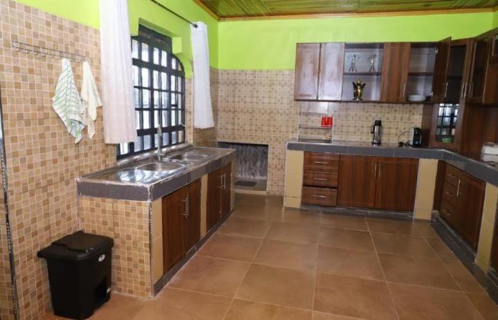 Esniko Villa Narok Екстериор снимка