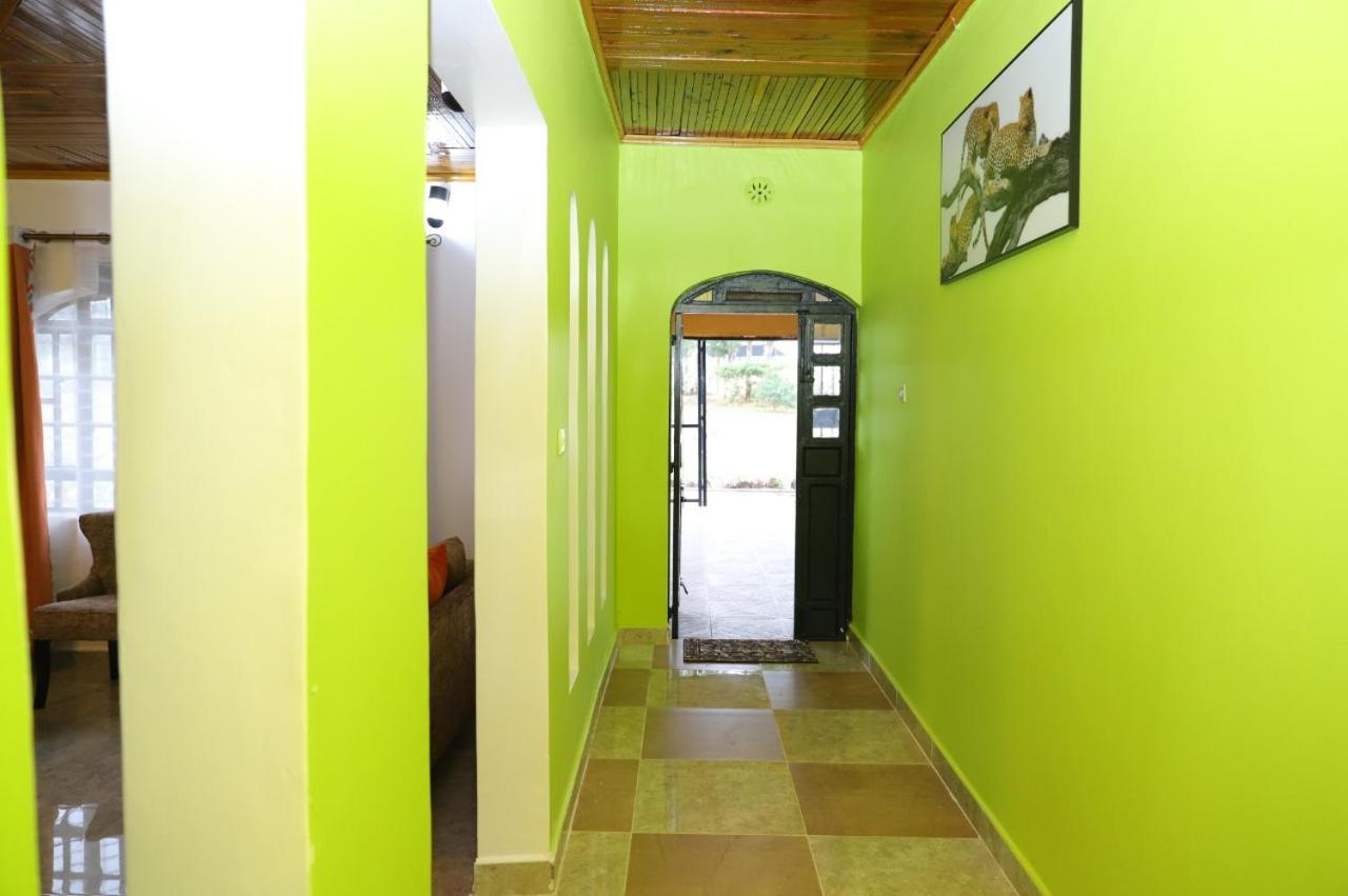Esniko Villa Narok Екстериор снимка