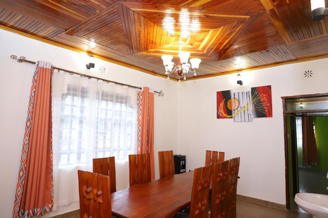 Esniko Villa Narok Екстериор снимка
