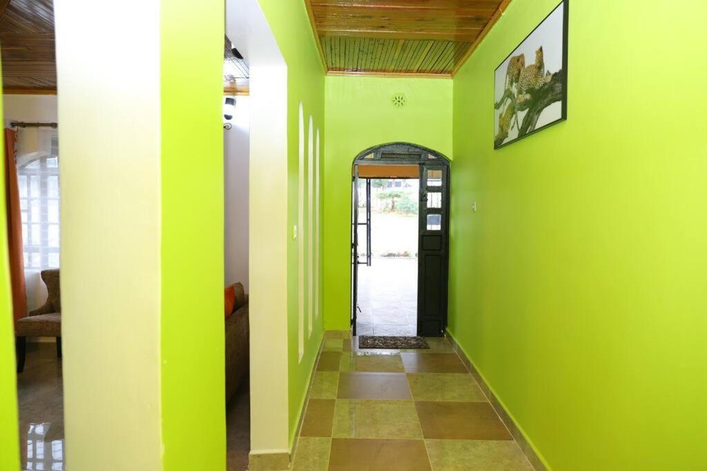 Esniko Villa Narok Екстериор снимка